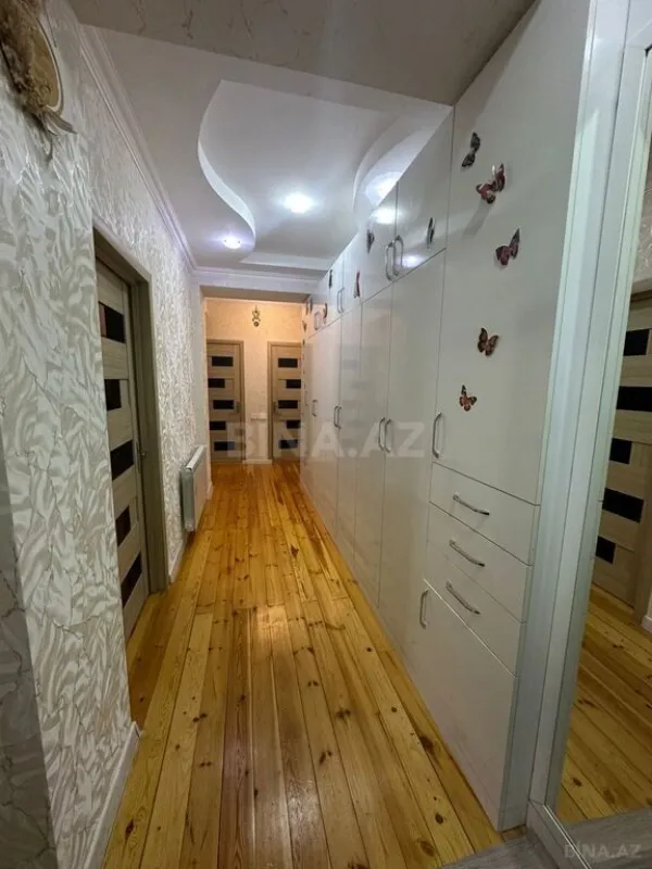 Satılır 2 otaqlı mənzil 82.3 m²
