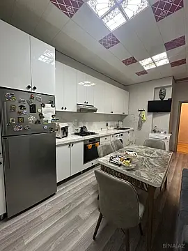 Satılır 2 otaqlı mənzil 82.3 m²