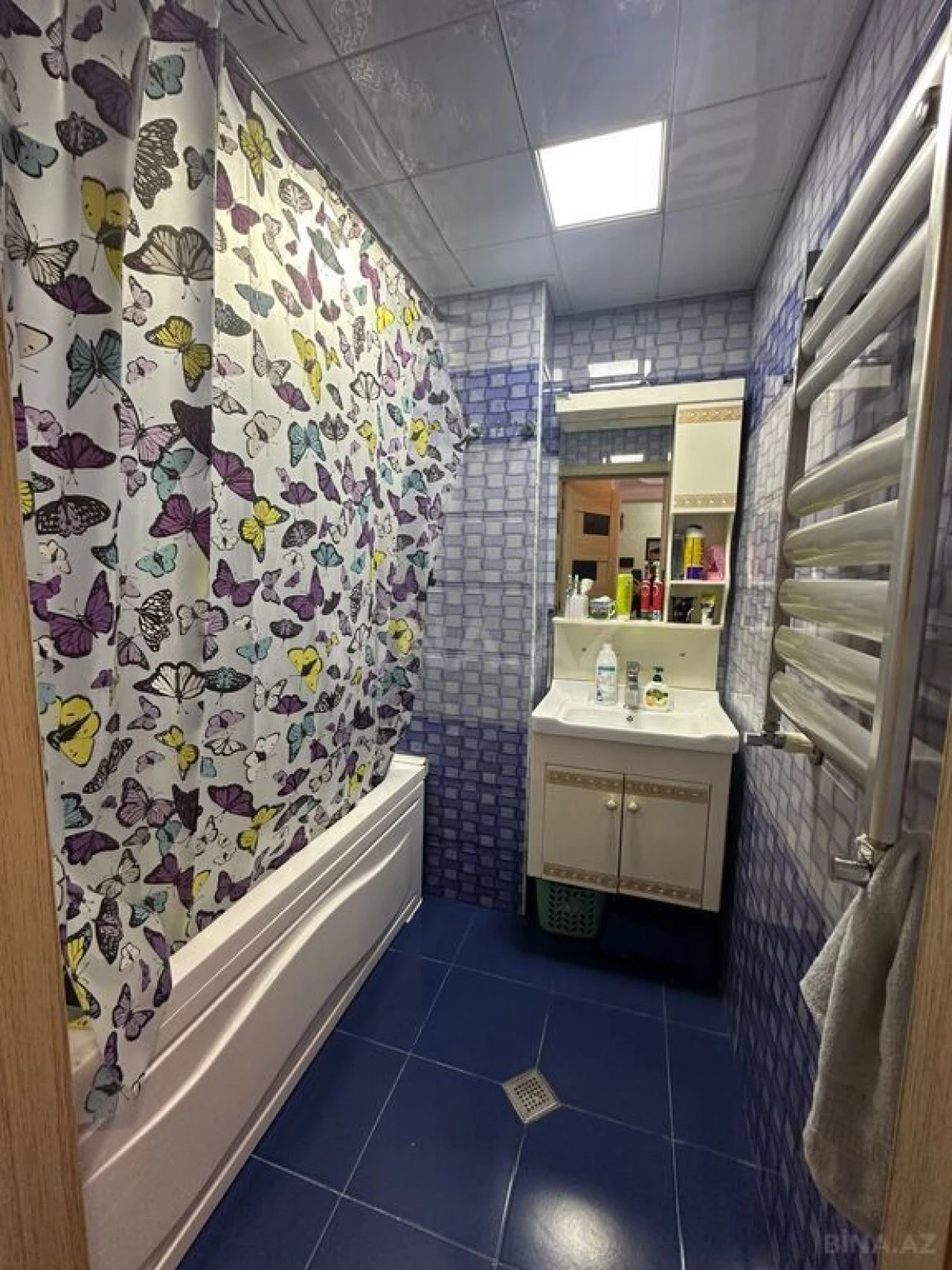 Satılır 2 otaqlı mənzil 82.3 m²