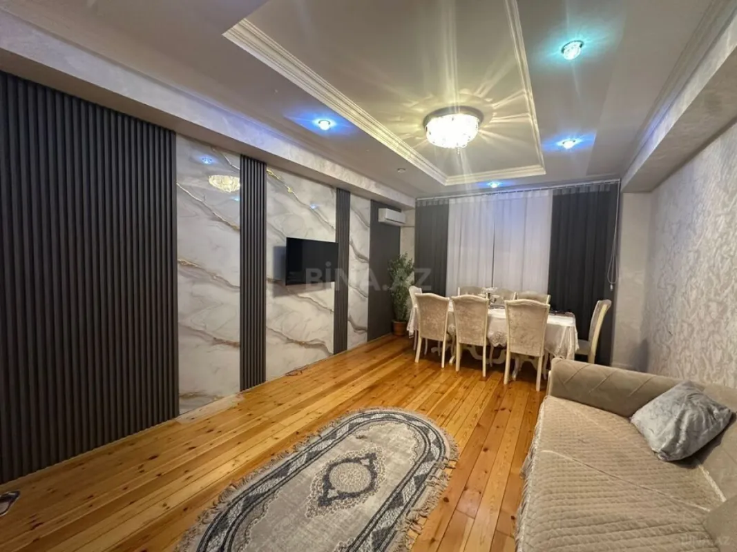 Satılır 2 otaqlı mənzil 82.3 m²