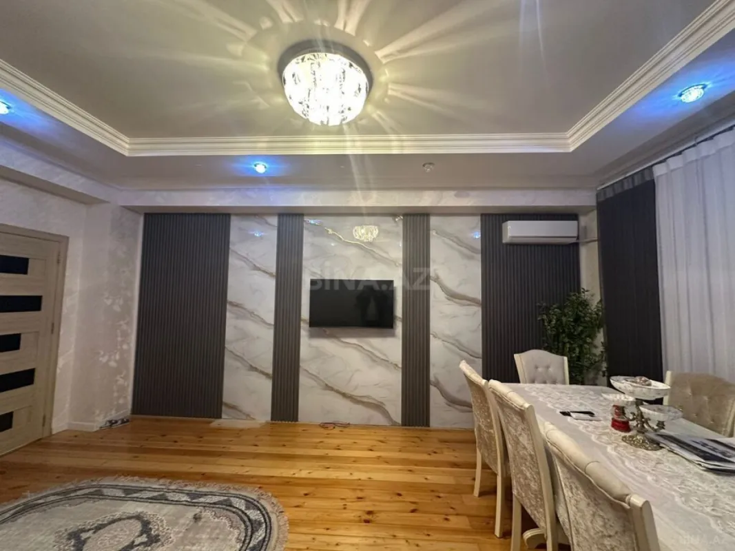 Satılır 2 otaqlı mənzil 82.3 m²