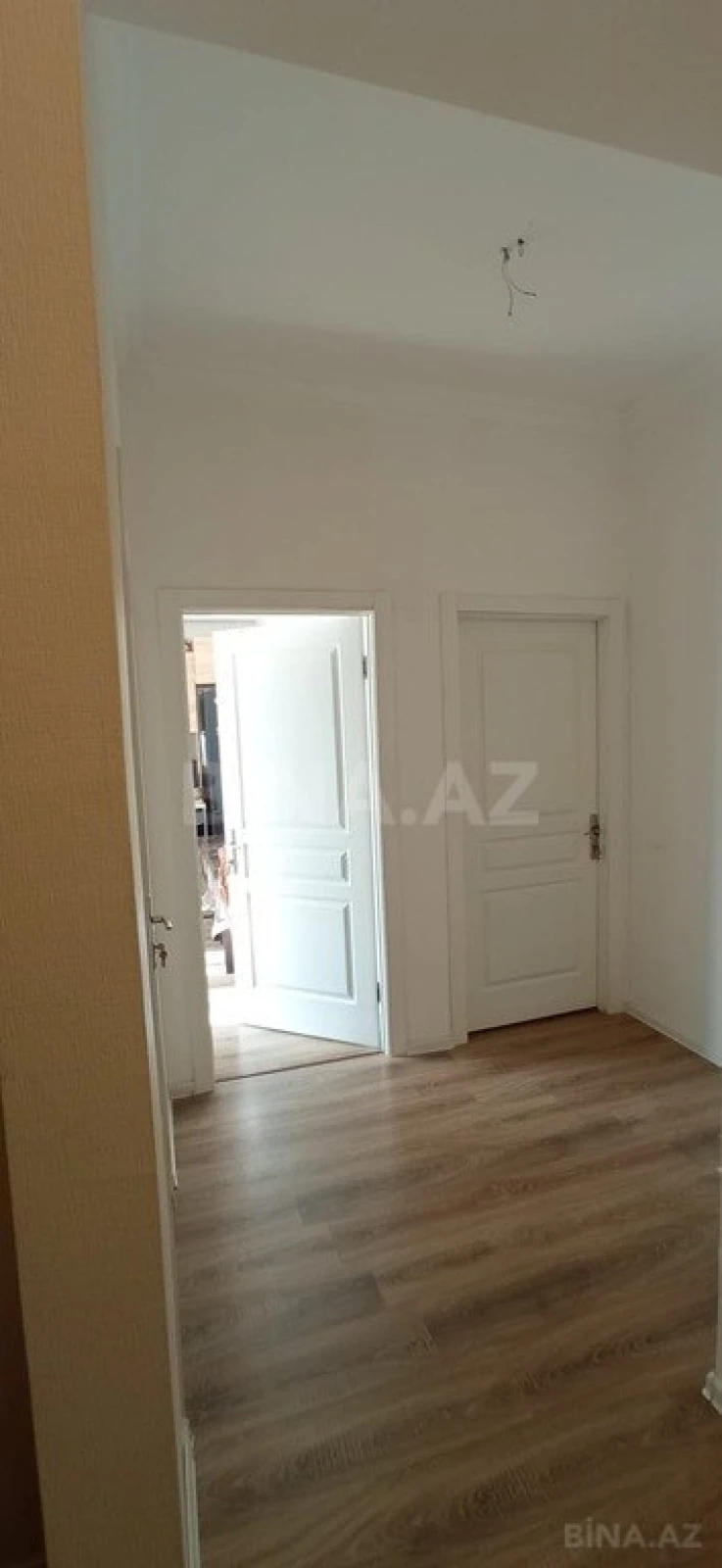 Satılır 3 otaqlı mənzil 73.3 m²