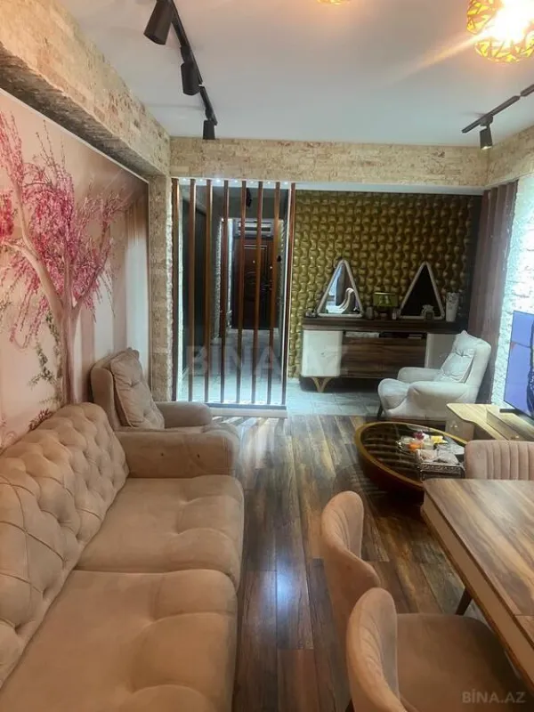 Satılır 3 otaqlı mənzil 115 m²