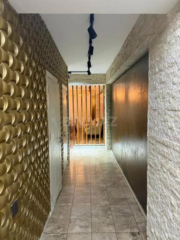 Satılır 3 otaqlı mənzil 115 m²