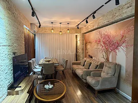 Satılır 3 otaqlı mənzil 115 m²