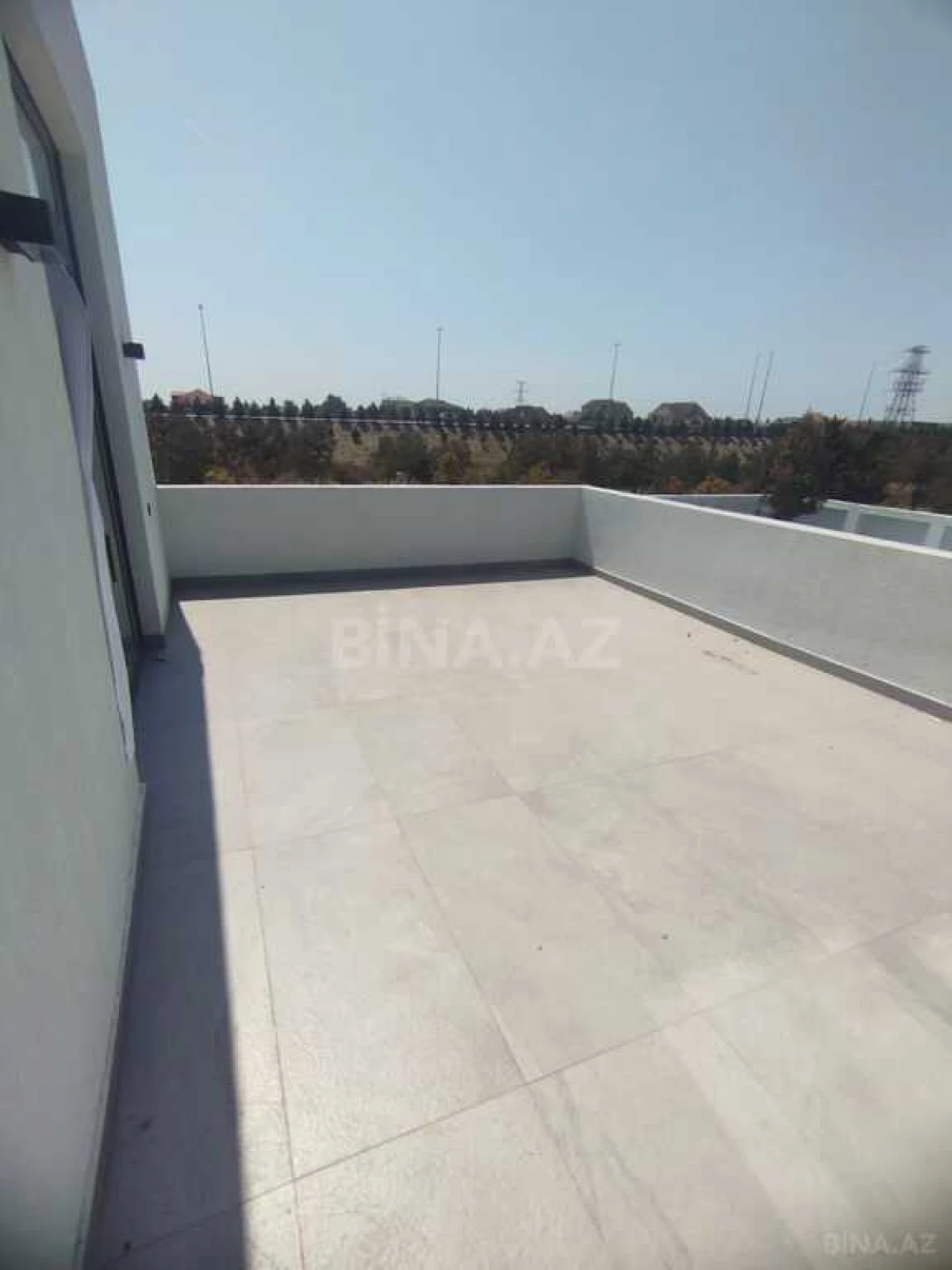 Satılır 4 otaqlı həyət evi 300 m²