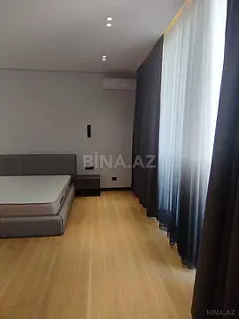 Satılır 4 otaqlı həyət evi 300 m²