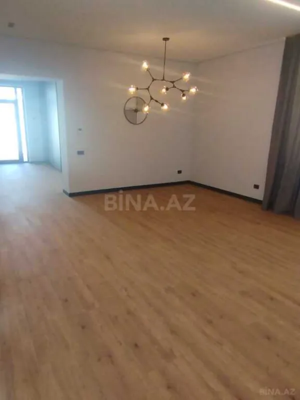 Satılır 4 otaqlı həyət evi 300 m²