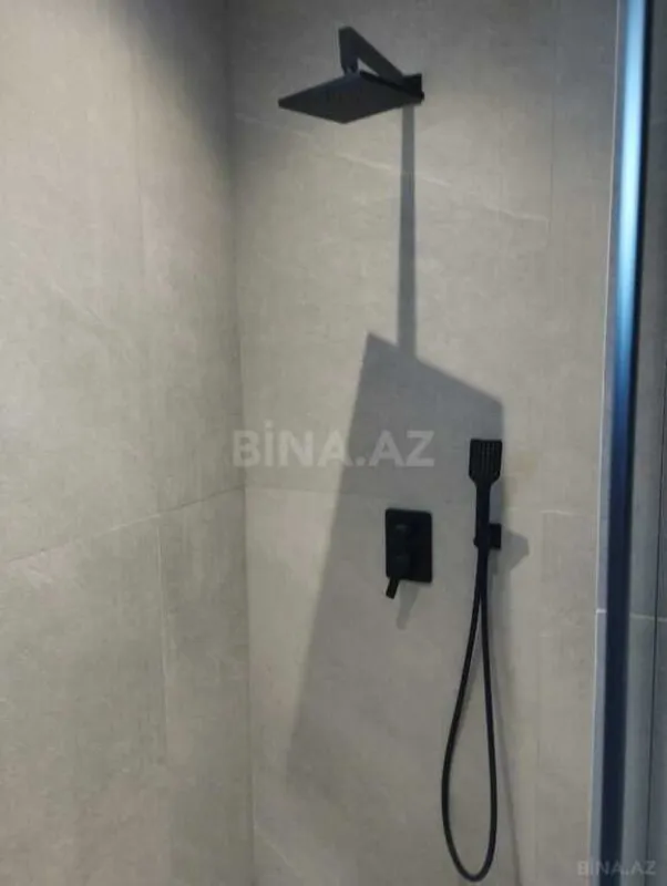 Satılır 4 otaqlı həyət evi 300 m²