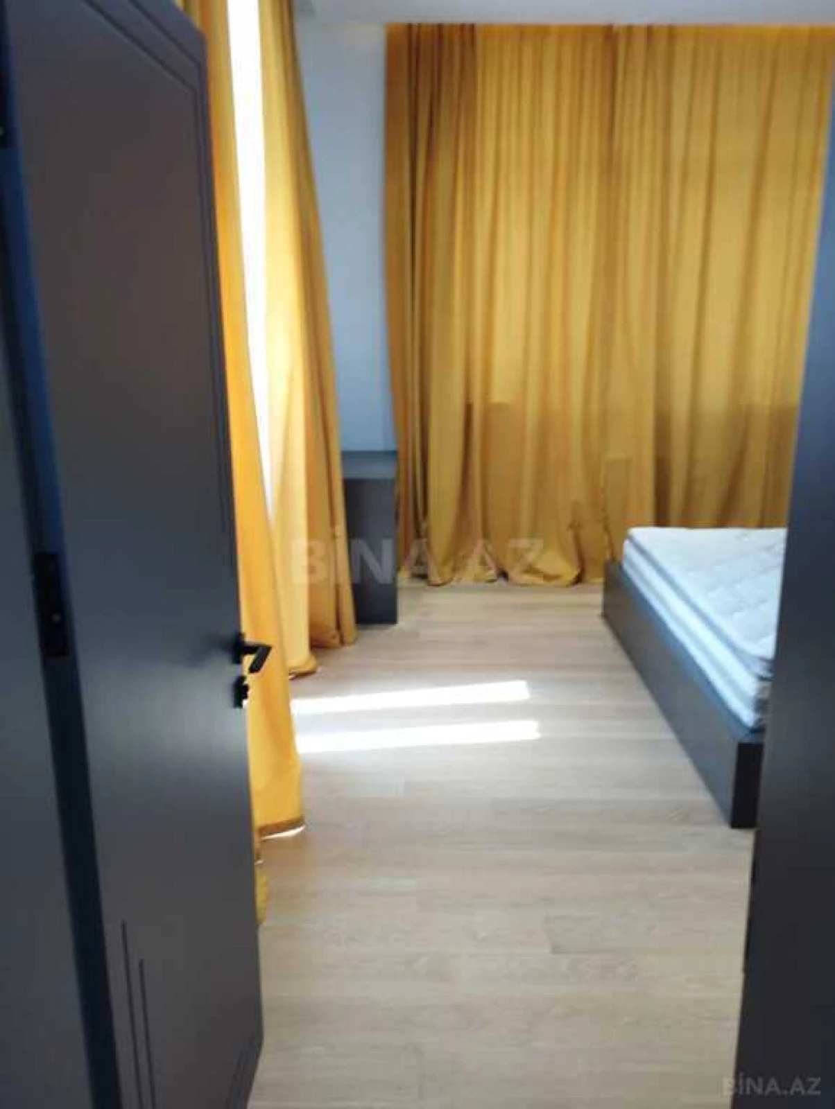 Satılır 4 otaqlı həyət evi 300 m²