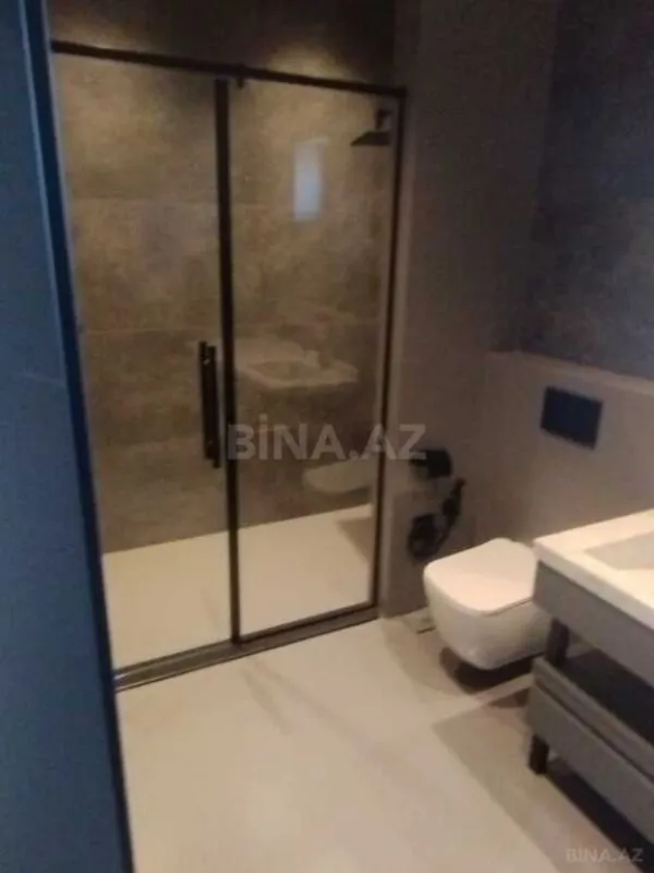 Satılır 4 otaqlı həyət evi 300 m²