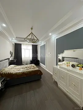 Satılır 3 otaqlı mənzil 135 m²