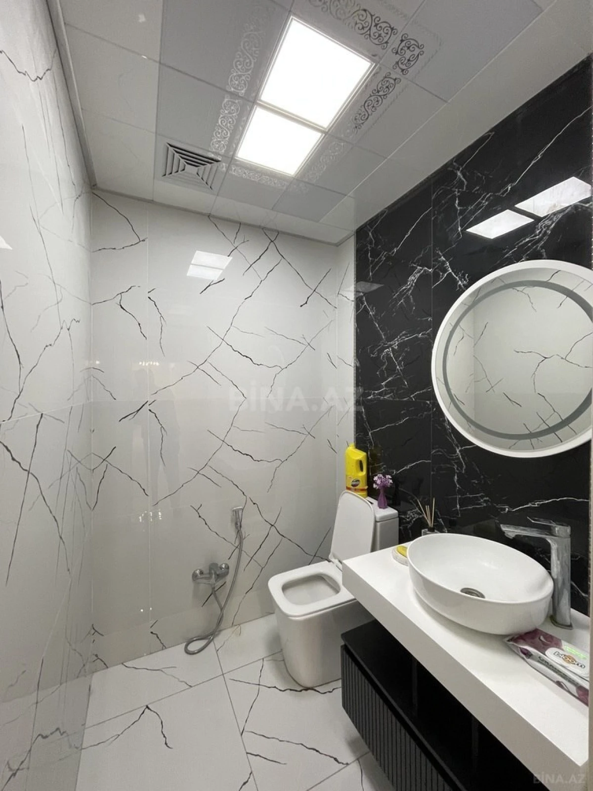 Satılır 3 otaqlı mənzil 135 m²