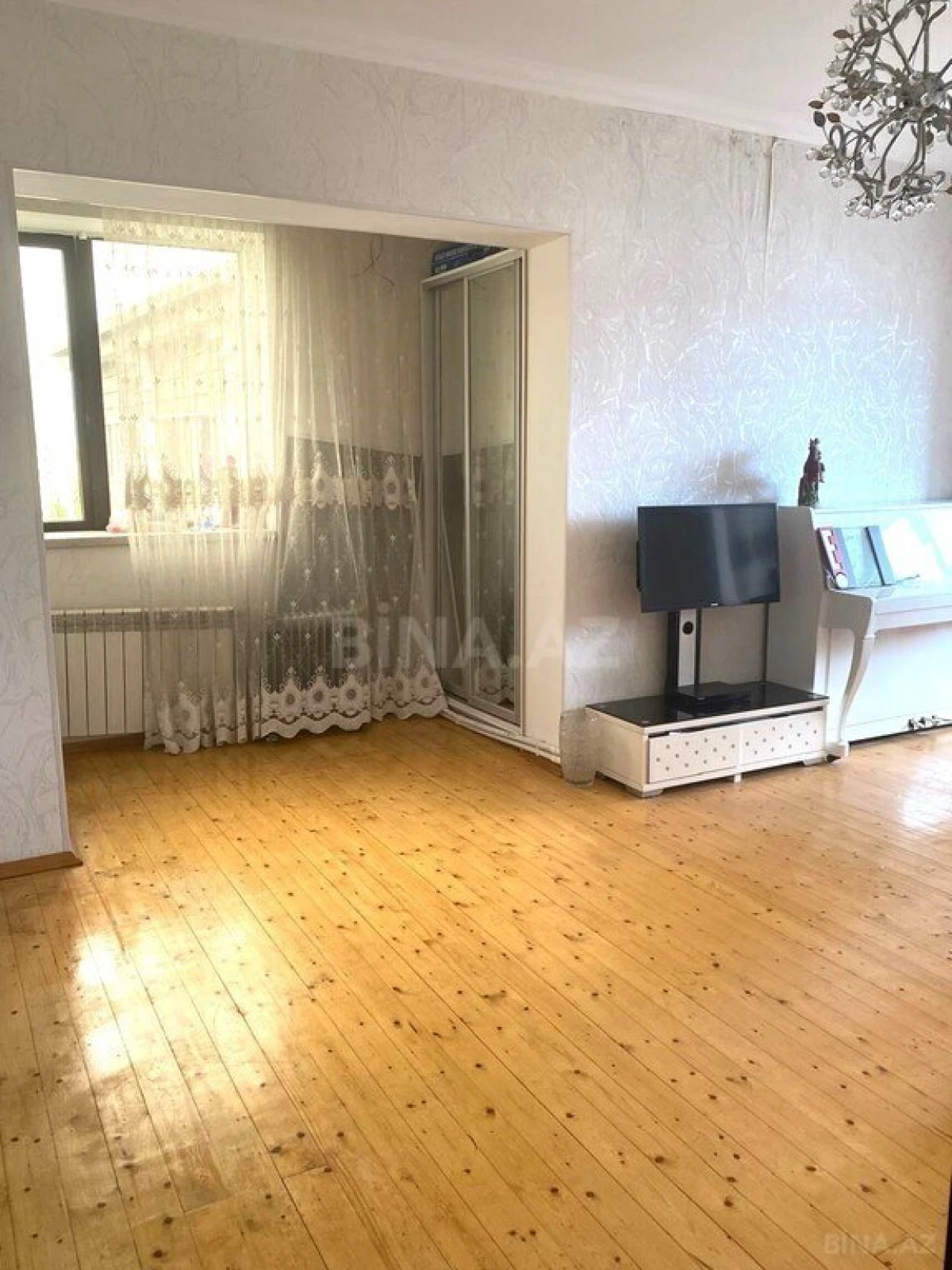 Satılır 2 otaqlı mənzil 58 m²