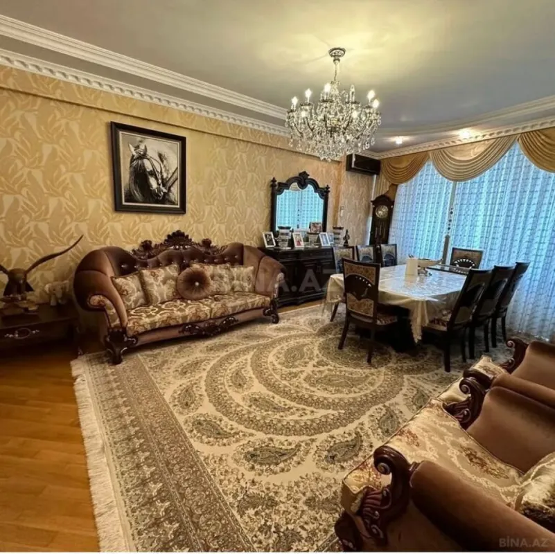 Satılır 3 otaqlı mənzil 125 m²