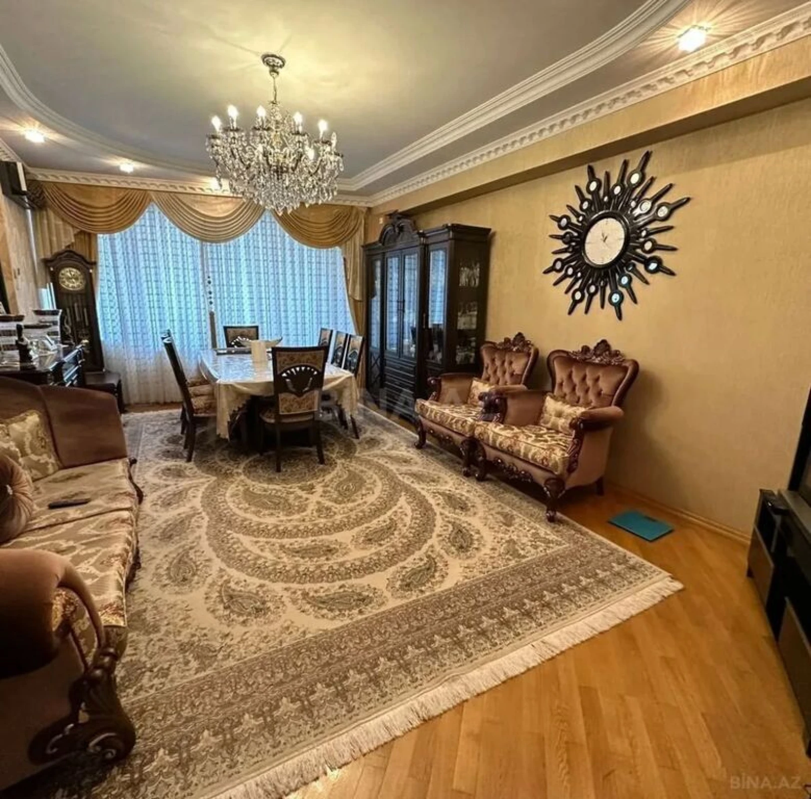 Satılır 3 otaqlı mənzil 125 m²