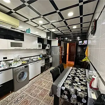 Satılır 3 otaqlı mənzil 125 m²
