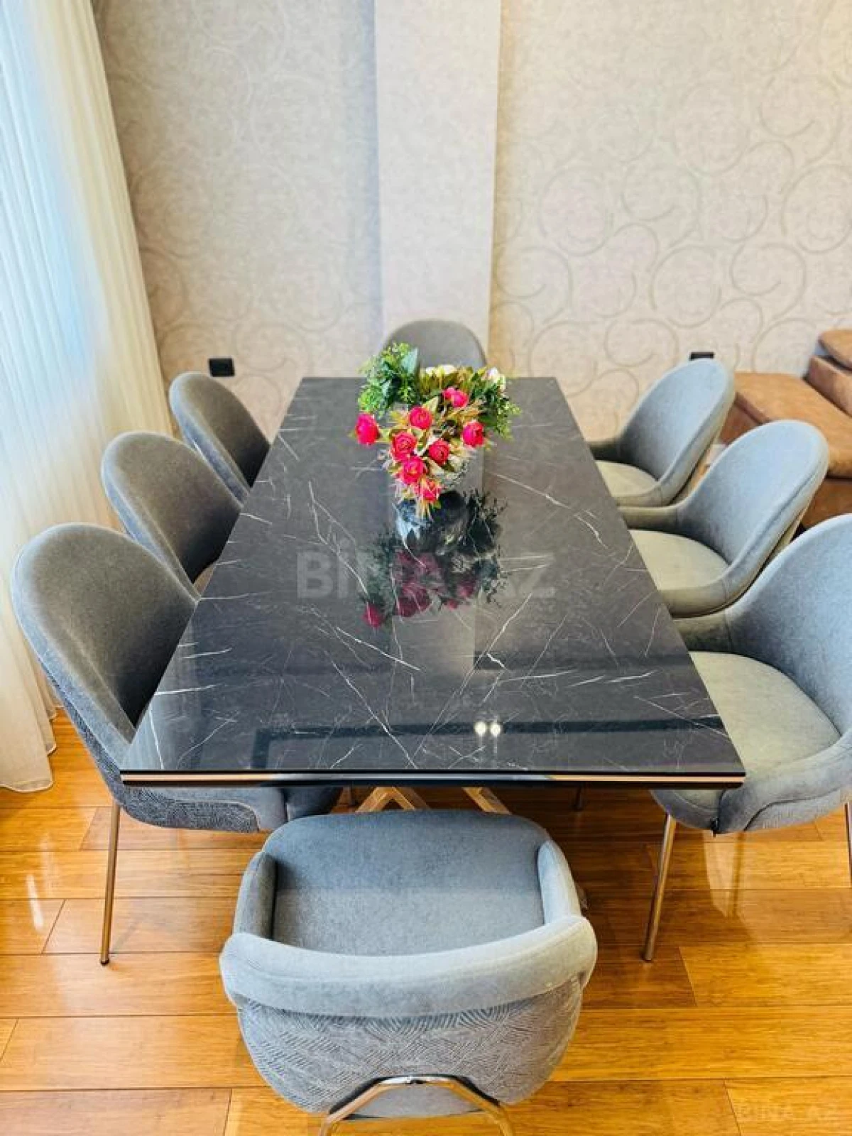 Kirayə verilir 3 otaqlı mənzil 130 m²