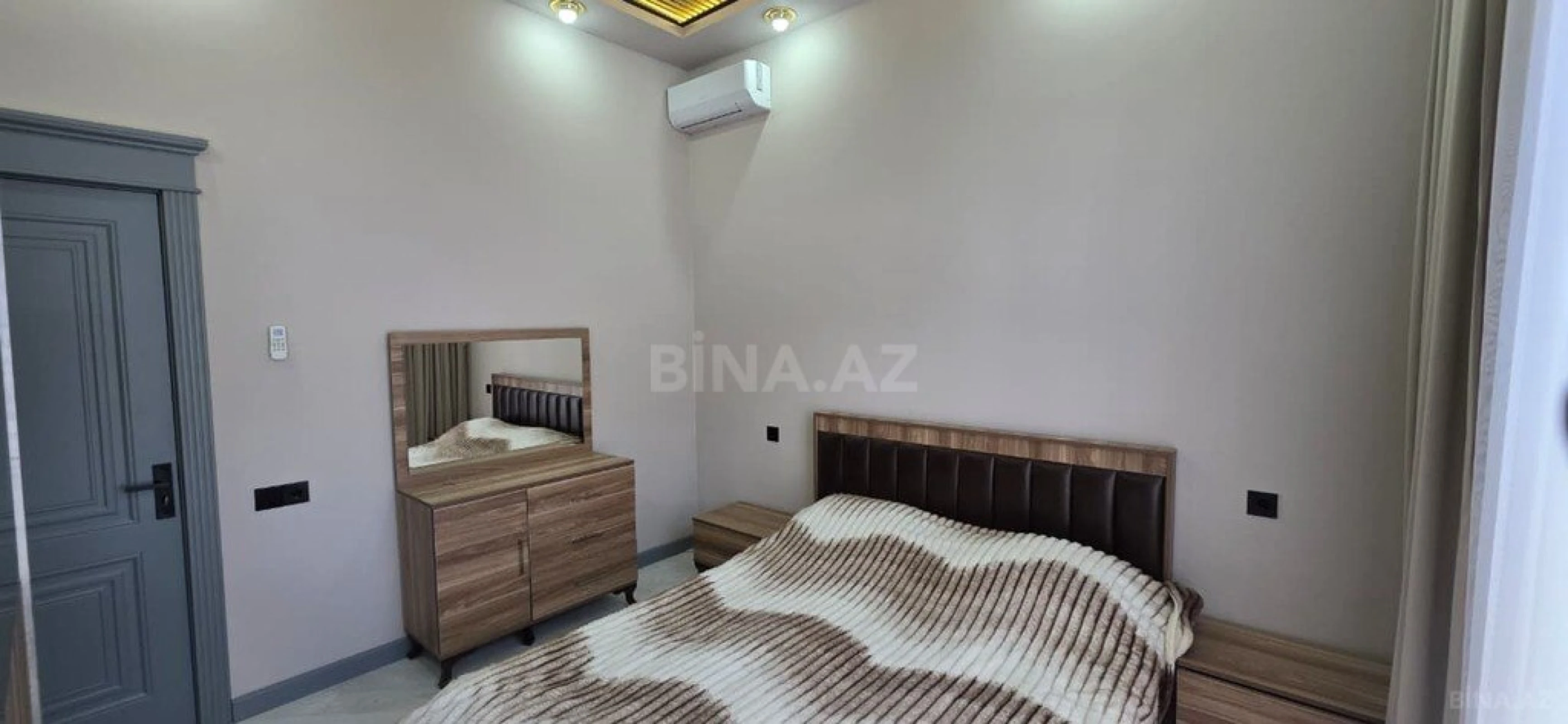 Satılır 4 otaqlı həyət evi 105 m²