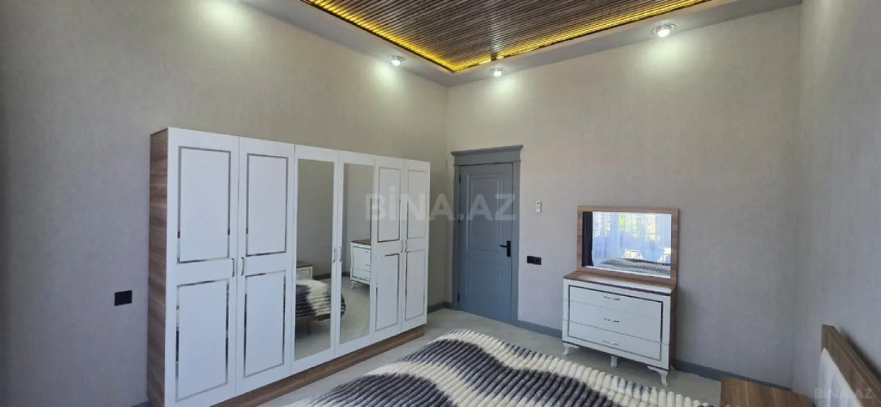 Satılır 4 otaqlı həyət evi 105 m²