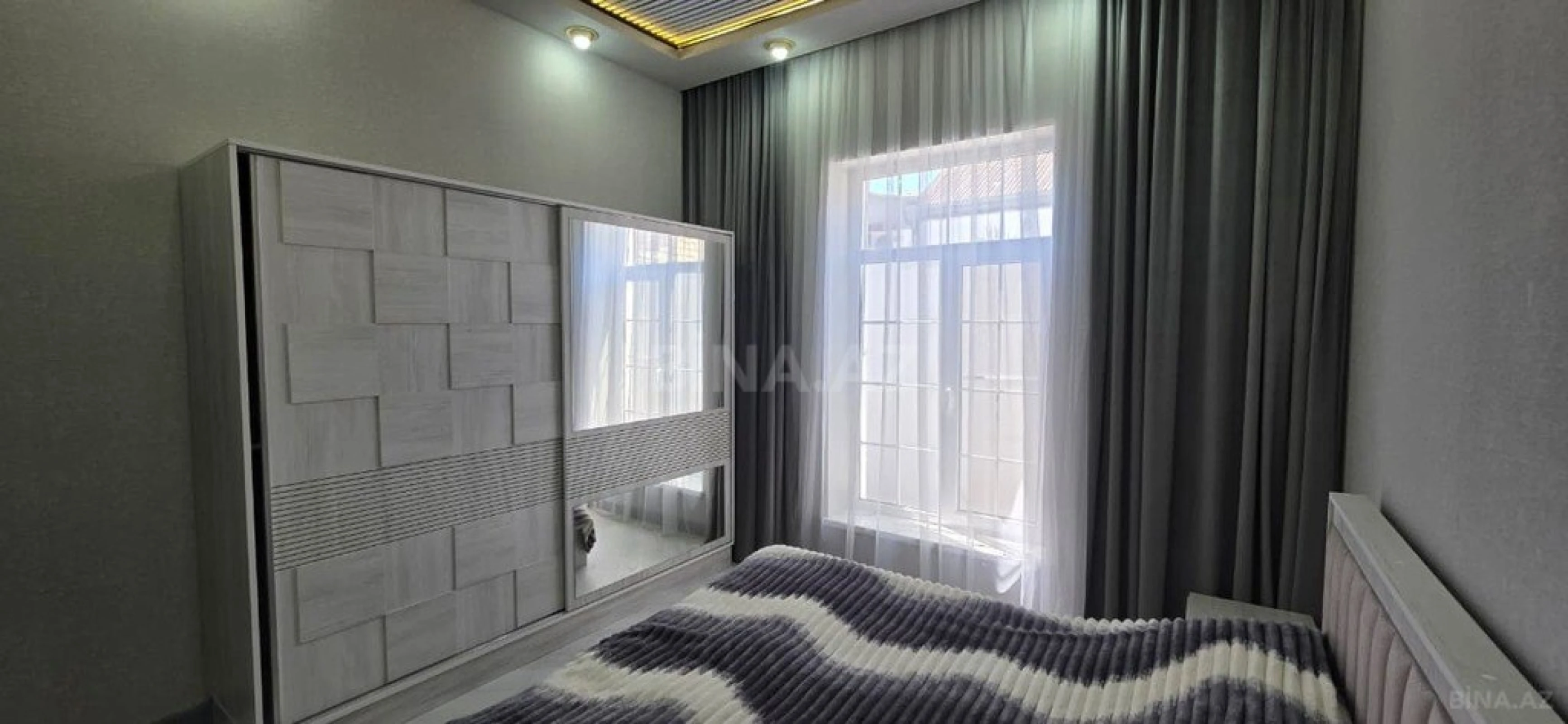 Satılır 4 otaqlı həyət evi 105 m²