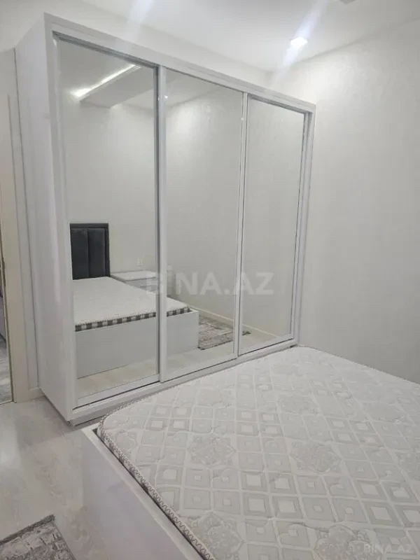 Kirayə verilir 3 otaqlı mənzil 120 m²