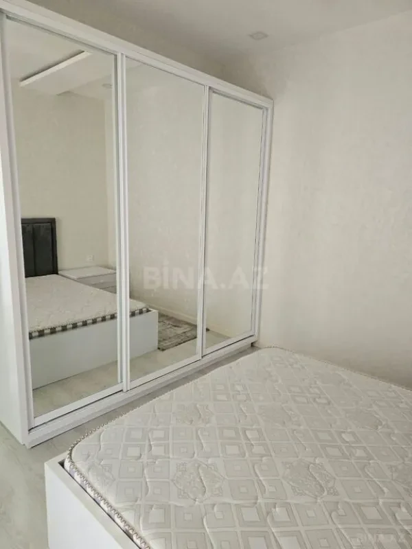 Kirayə verilir 3 otaqlı mənzil 120 m²