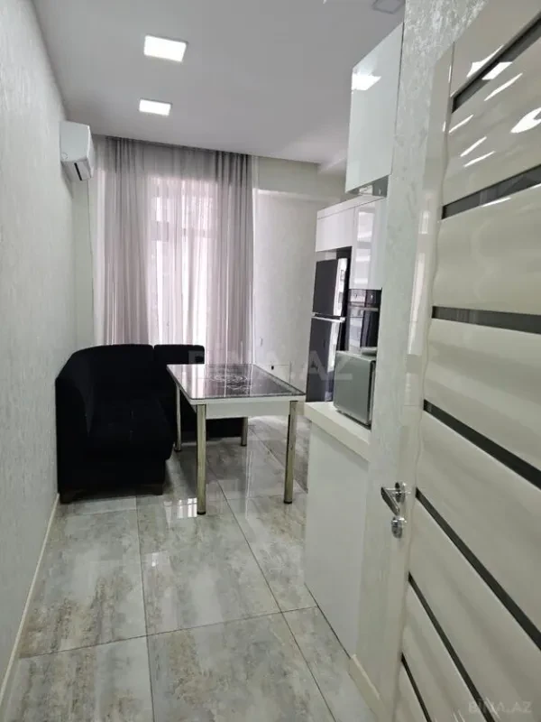 Kirayə verilir 3 otaqlı mənzil 120 m²