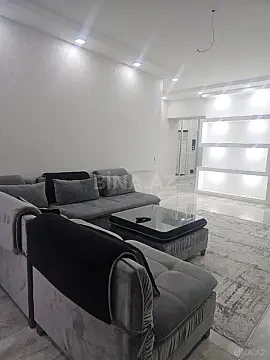 Kirayə verilir 3 otaqlı mənzil 120 m²