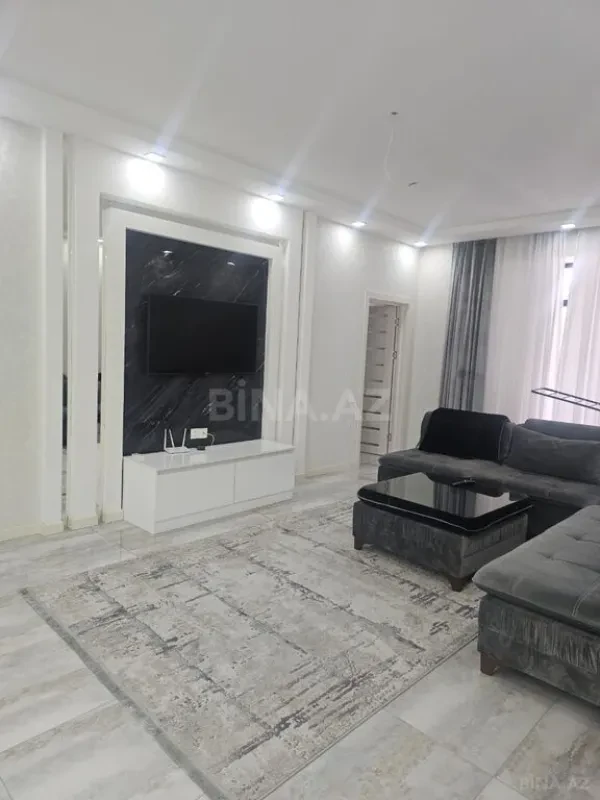 Kirayə verilir 3 otaqlı mənzil 120 m²