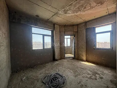 Satılır 2 otaqlı mənzil 70 m²