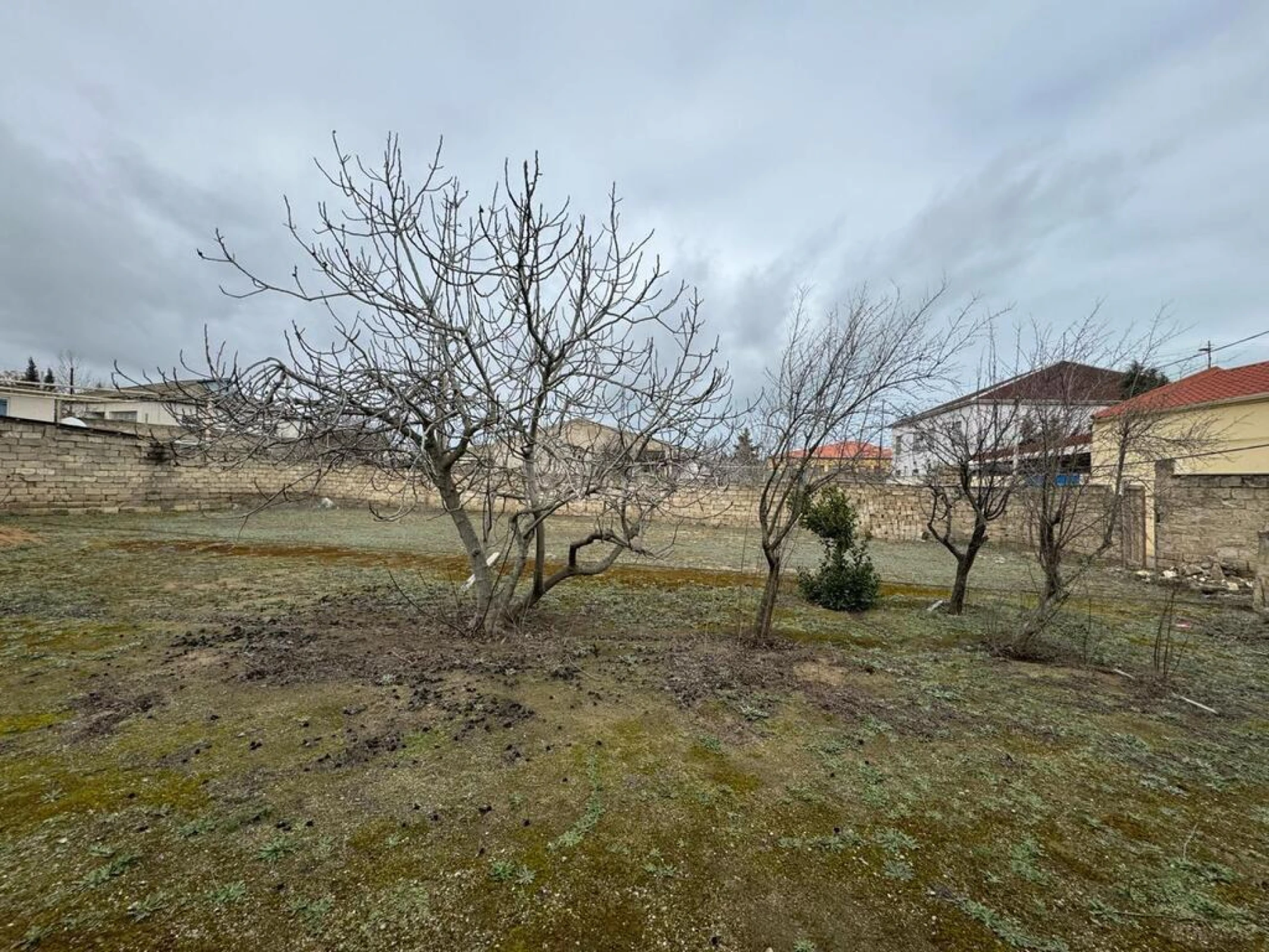 Satılır torpaq sahəsi 6 m²