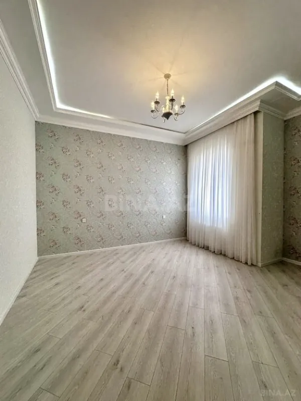 Satılır 5 otaqlı həyət evi 210 m²