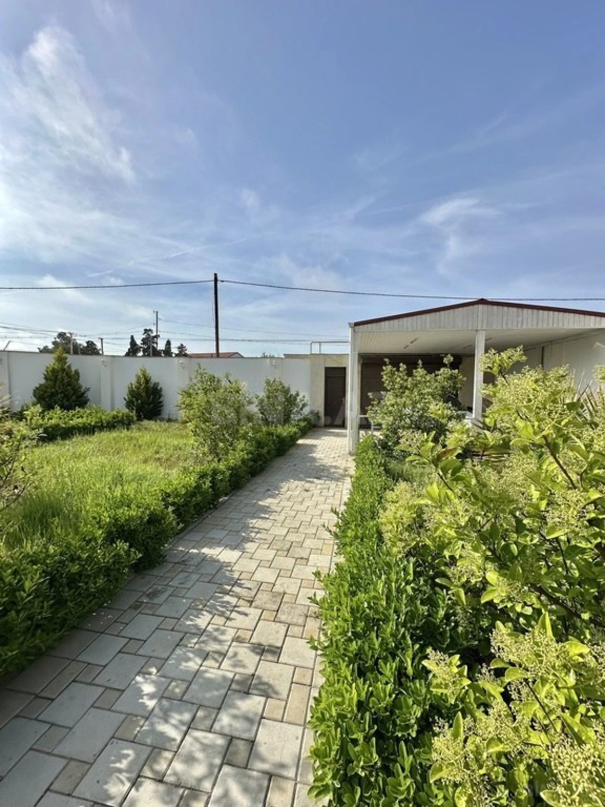 Satılır 5 otaqlı həyət evi 210 m²