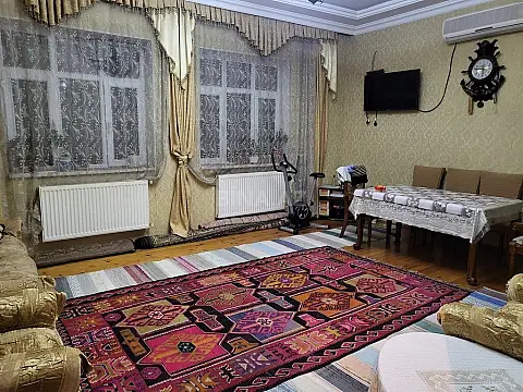 Satılır 4 otaqlı həyət evi 113 m²