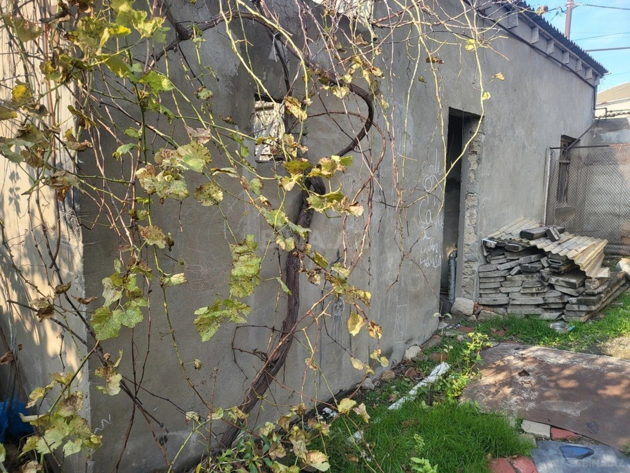 Satılır 4 otaqlı həyət evi 113 m²