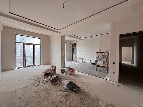 Satılır 4 otaqlı mənzil 150 m²