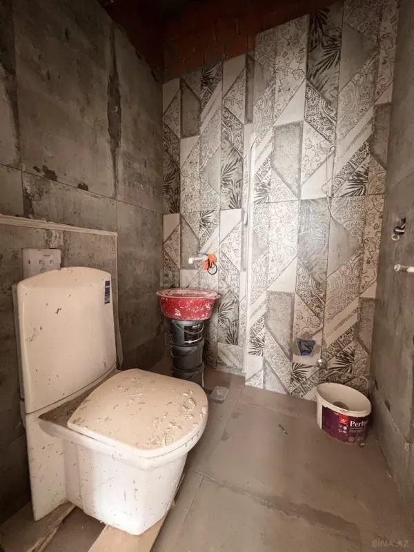 Satılır 4 otaqlı mənzil 150 m²
