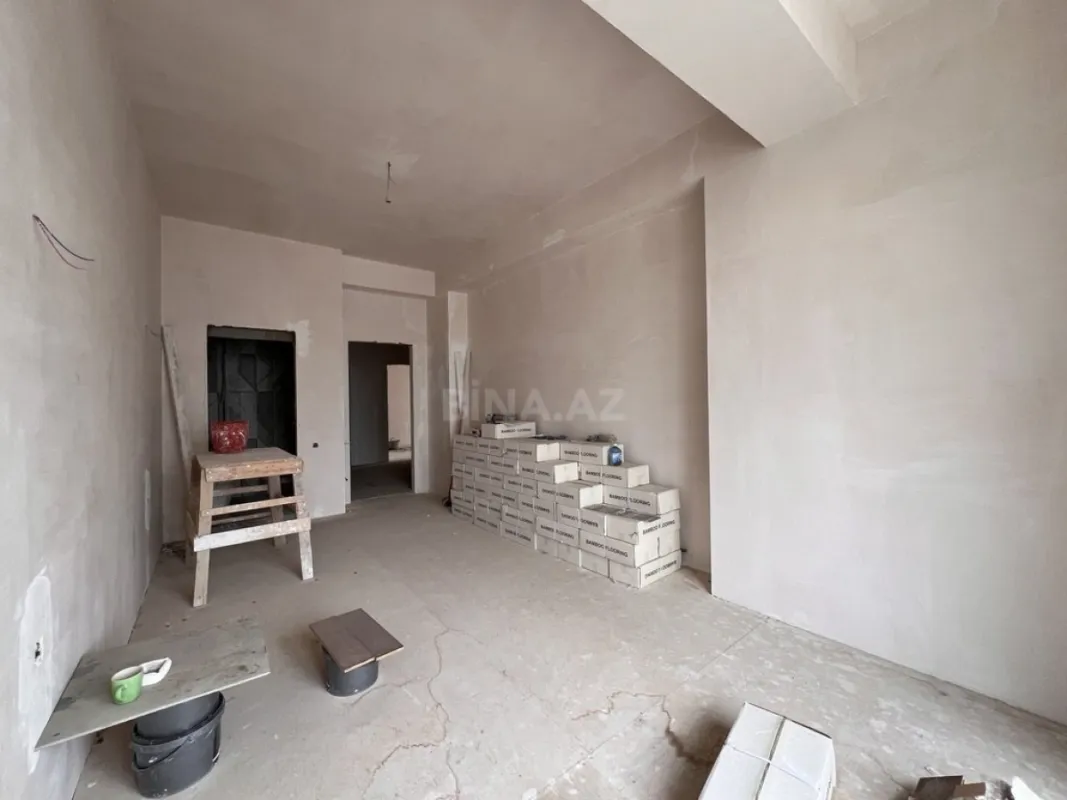 Satılır 4 otaqlı mənzil 150 m²