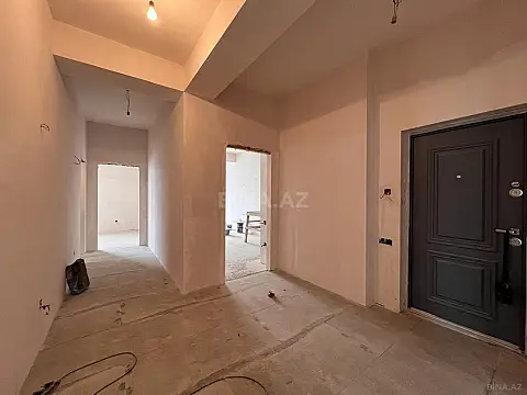 Satılır 4 otaqlı mənzil 150 m²