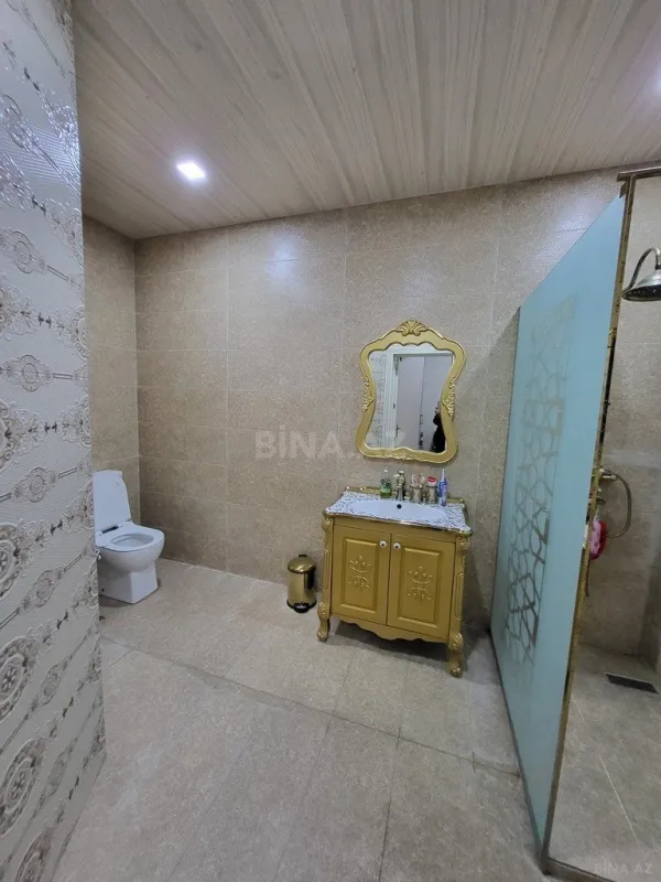 Satılır 4 otaqlı həyət evi 240 m²