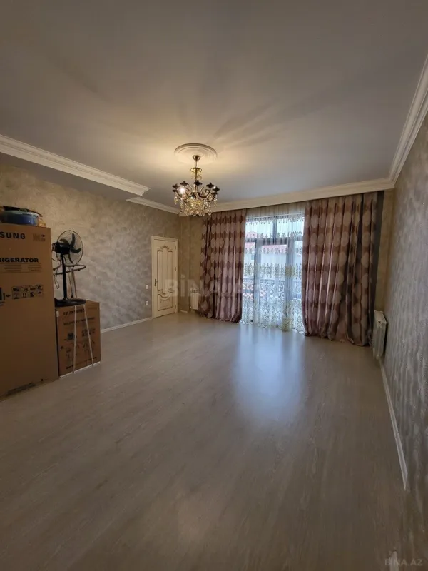 Satılır 4 otaqlı həyət evi 240 m²