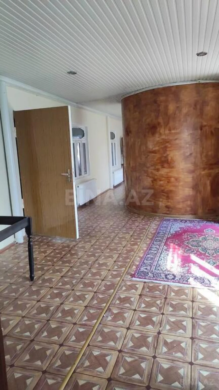 Satılır 8 otaqlı həyət evi 450 m²
