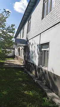 Satılır 8 otaqlı həyət evi 450 m²