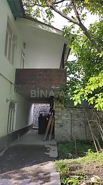 Satılır 8 otaqlı həyət evi 450 m²