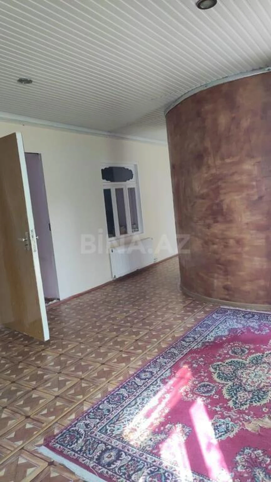 Satılır 8 otaqlı həyət evi 450 m²