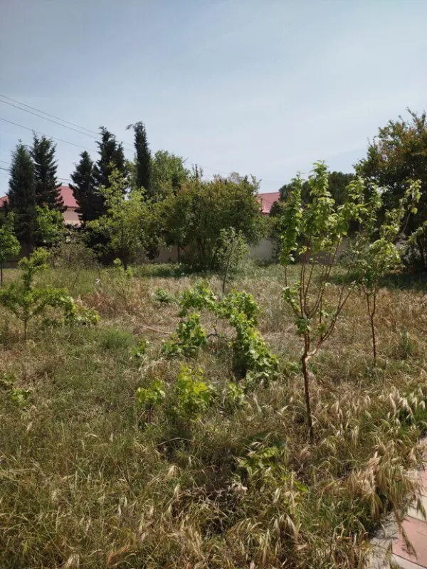 Satılır 6 otaqlı həyət evi 240 m²