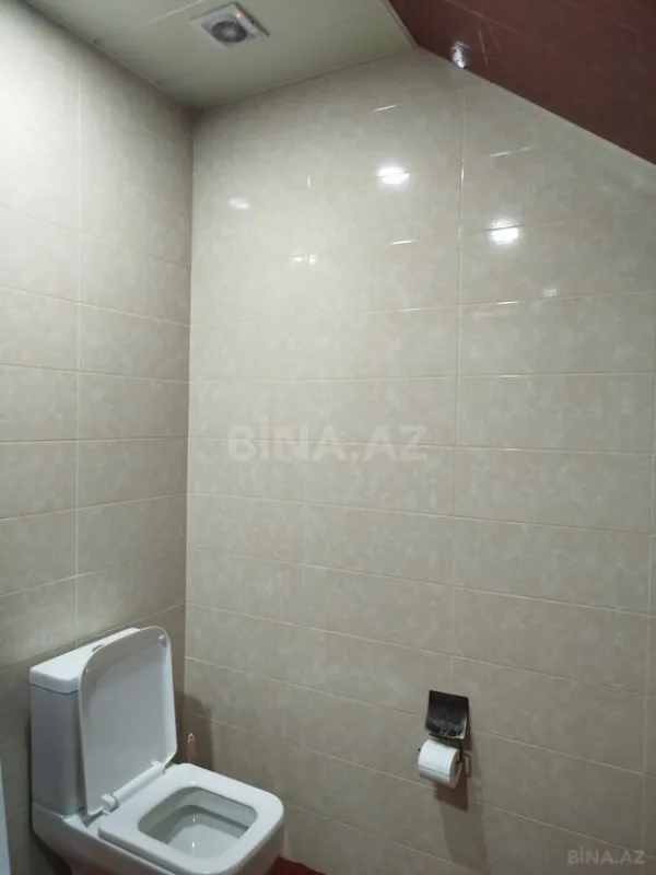 Satılır 6 otaqlı həyət evi 240 m²
