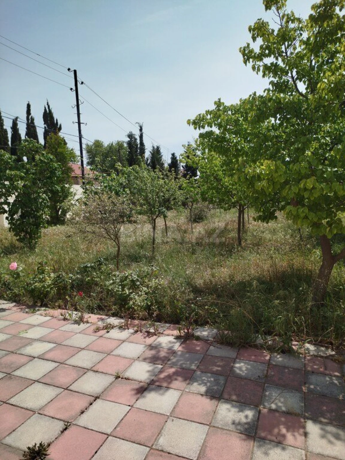 Satılır 6 otaqlı həyət evi 240 m²