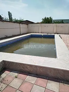 Satılır 6 otaqlı həyət evi 240 m²